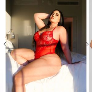 BNWT Fashion Nova Red Teddy 3X tag but fits 2X